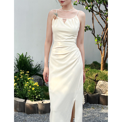 鹿与玫瑰中国风新中式连衣裙女气质高级吊带裙订婚白色小礼服裙子