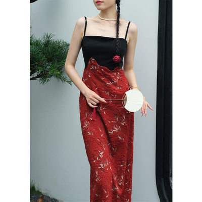 鹿与玫瑰复古新中式国风红色连衣裙女气质收腰修身复古吊带裙子夏