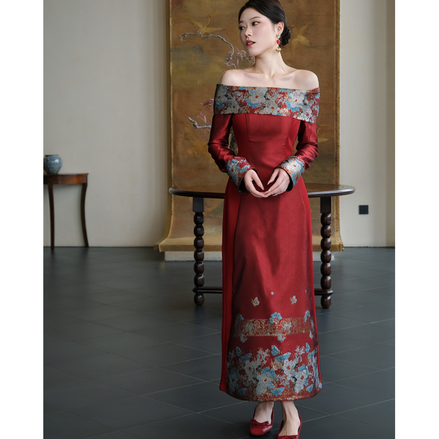 法式复古一字肩红色连衣裙女