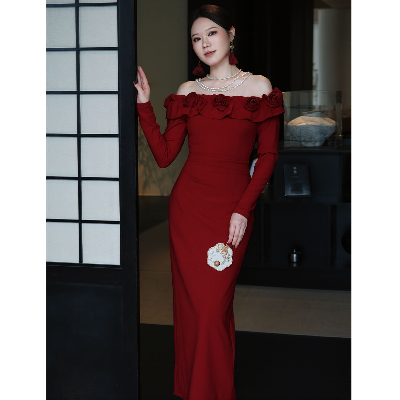 鹿与玫瑰一字肩红色连衣裙女