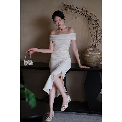 鹿与玫瑰新中式一字肩连衣裙女复古气质订婚白色轻婚纱小礼服裙子