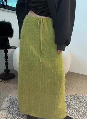 Exclusive type 秋冬简约个性显白绿色毛绒休闲抽绳高腰半身长裙