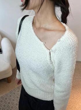 Exclusive type 韩国小众设计侧系扣心机不规则领口毛针织衫上衣