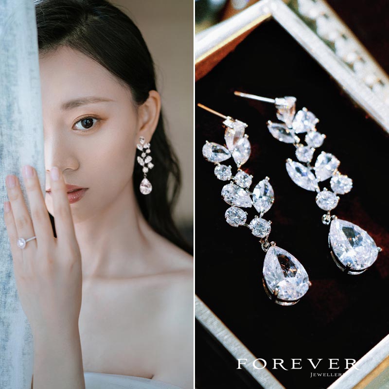 日韩璀璨泪滴宝石耳坠新娘结婚女