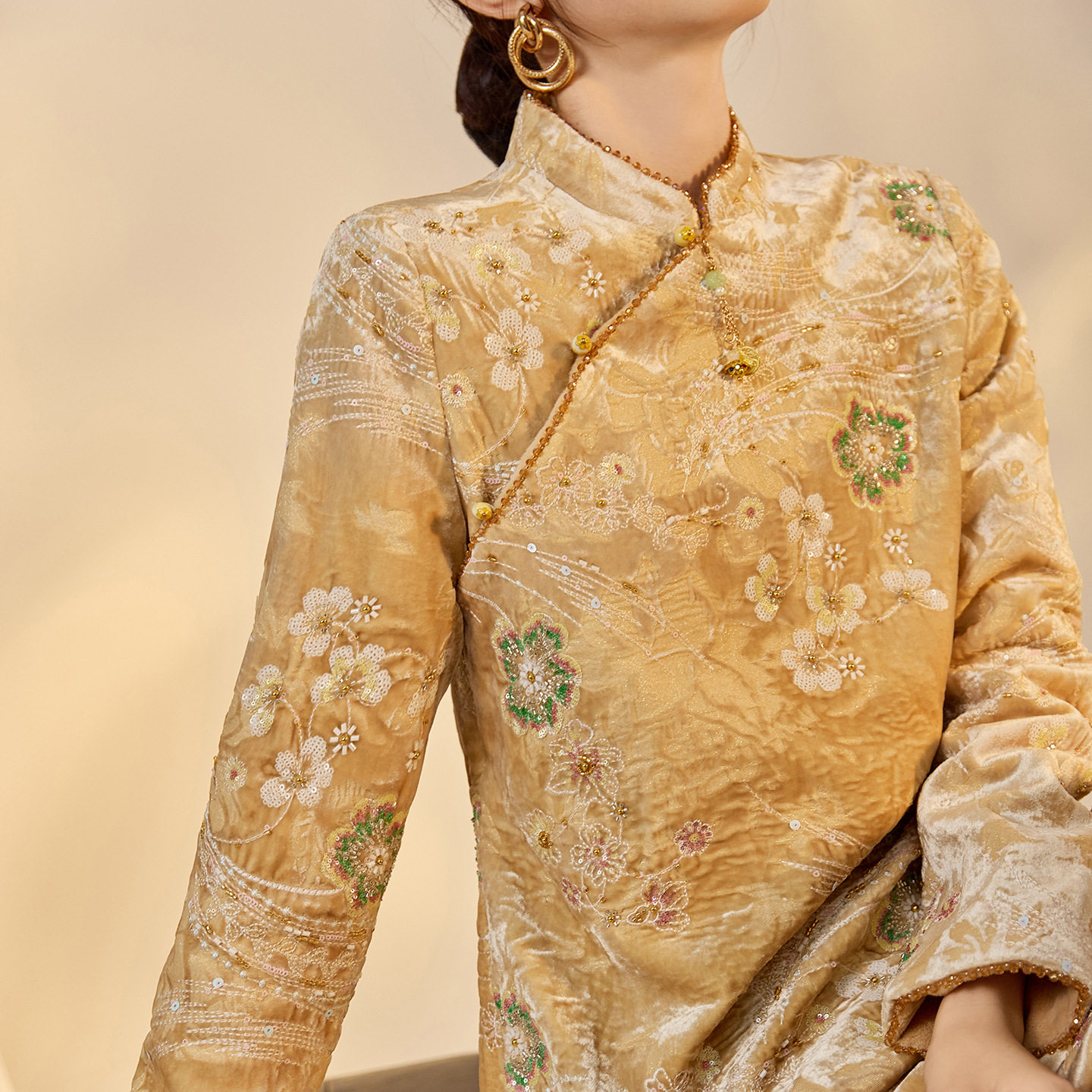 冬季新中式轻奢丝绒珠绣绣立领上衣半身裙时尚国风套装女两件套