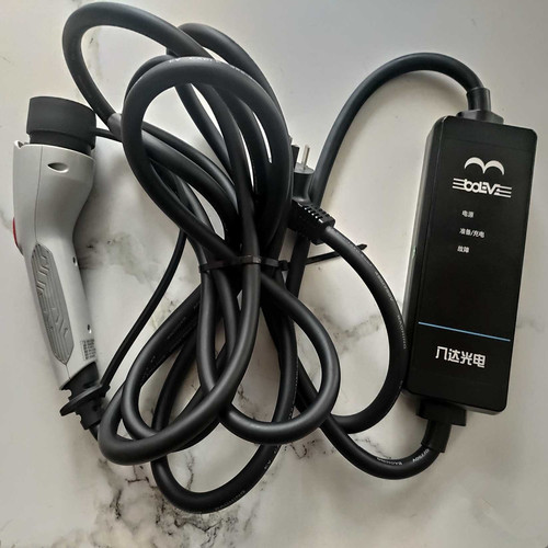 哪吒n01pro御捷便携式充电器