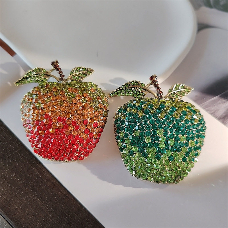 锌合金男女通用苹果胸针圣诞