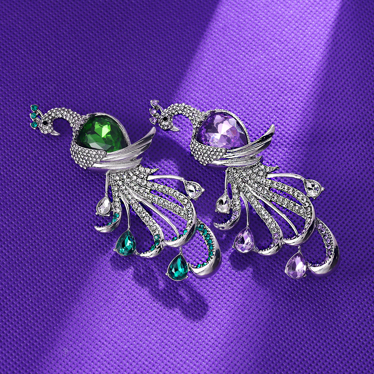 轻奢气质优雅孔雀胸针高级感女士宴会礼服配饰胸花西装大衣别针,饰品/流行首饰/时尚饰品新,胸针,淘宝优惠券,粉丝福利购,淘宝优惠卷