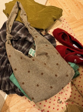 【绵羊毛毛圈波点斜挎包】小众设计简约百搭拉链大容量实用单肩包