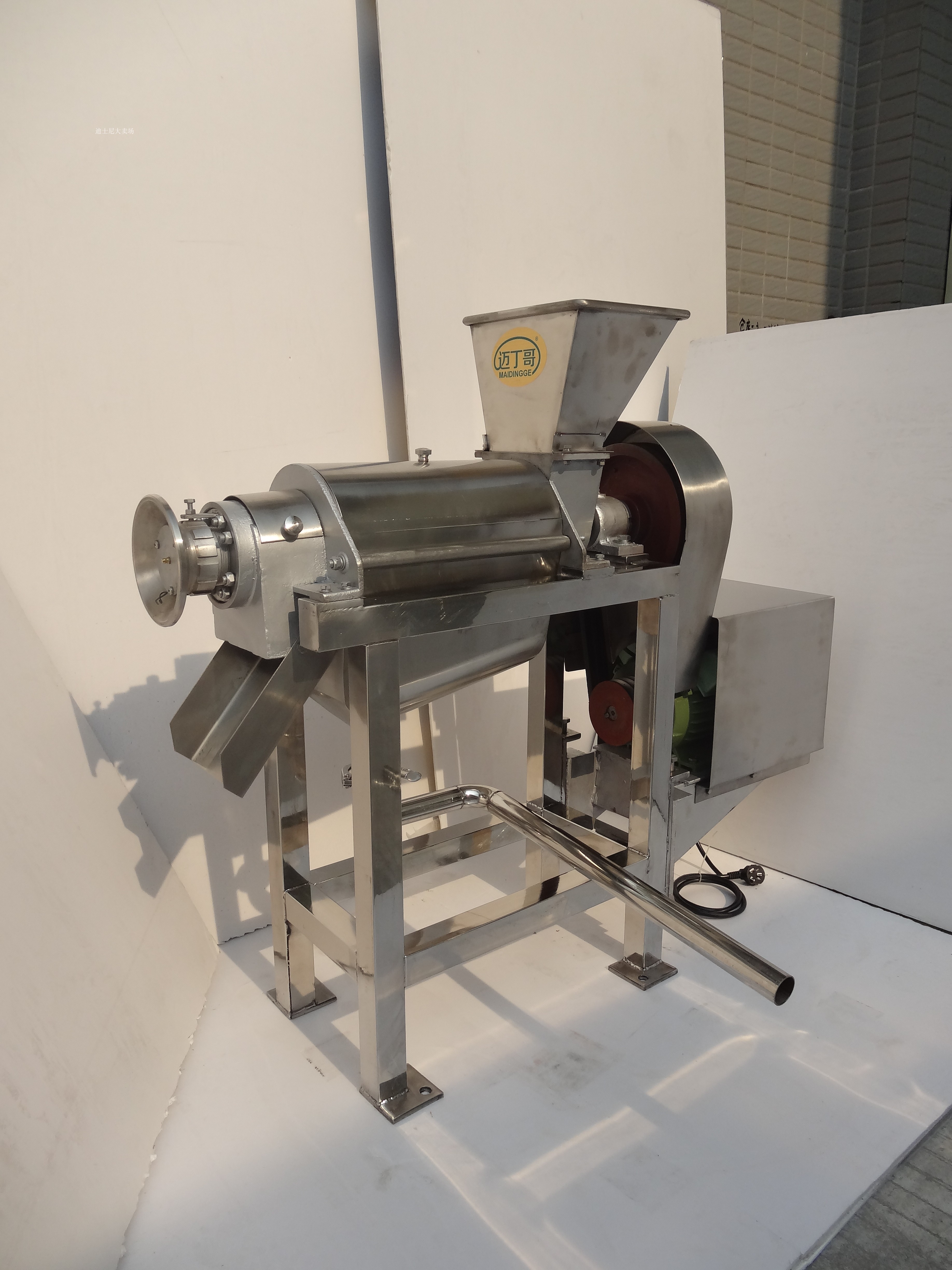 广东中山迈丁哥牌蔬菜水果压榨机 工业榨汁机螺旋榨汁机
