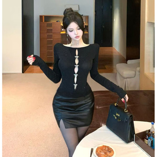 性感开叉皮裙套装 前后两穿镂空亮丝烫钻氛围感蝴蝶长袖 打底上衣