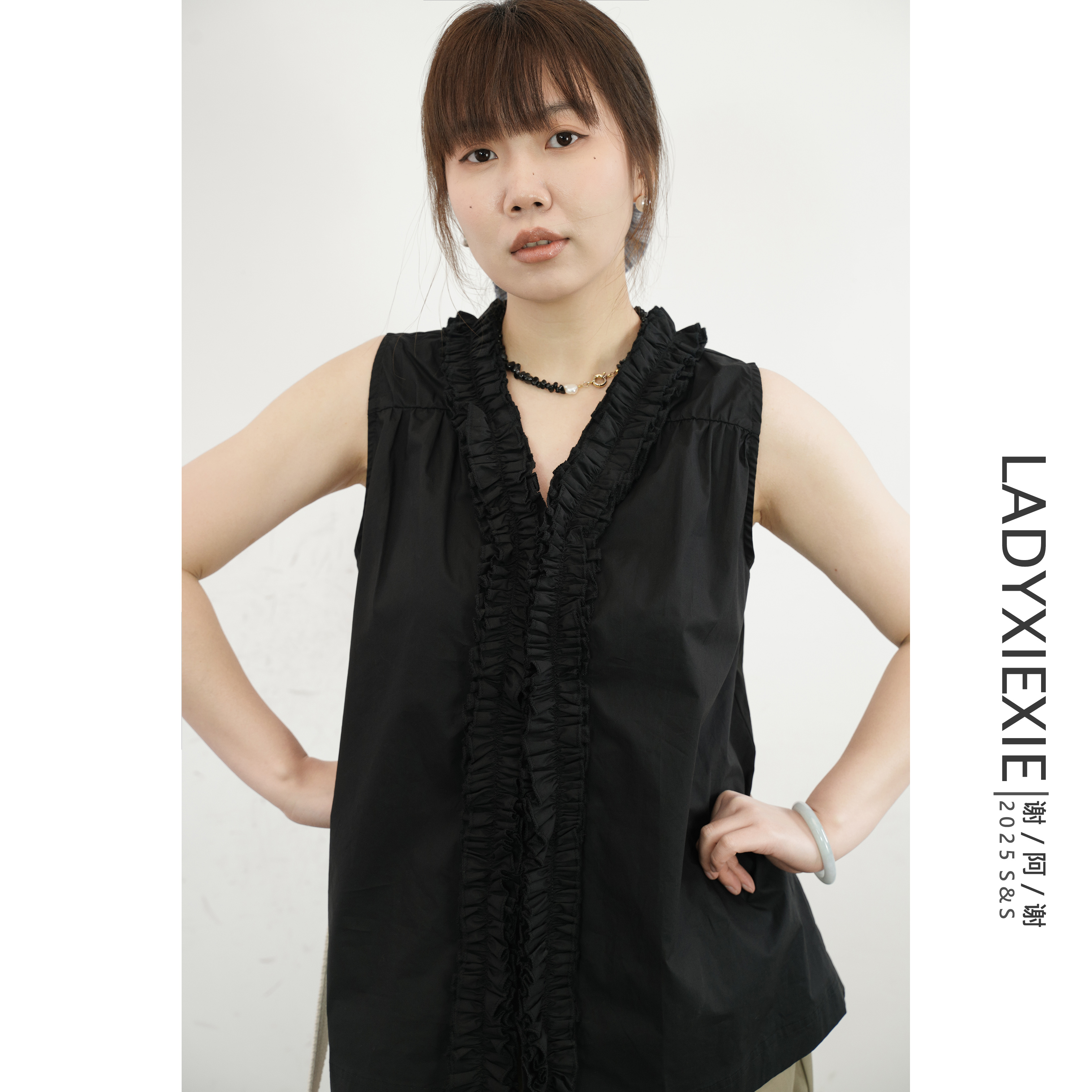 【LADYXIEXIE 03/27 88折+满减】法式老钱风宽松花瓣领无袖衬衫女