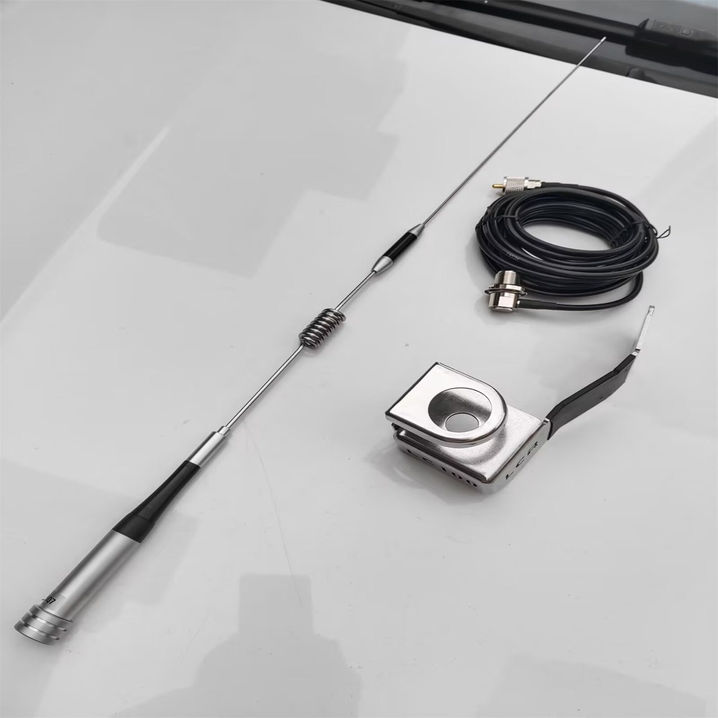 适用丰田LC80天线防盗支架304不锈钢车台对讲机天线固定专用支架,生活电器,对讲机配件,淘宝优惠券,粉丝福利购,淘宝优惠卷