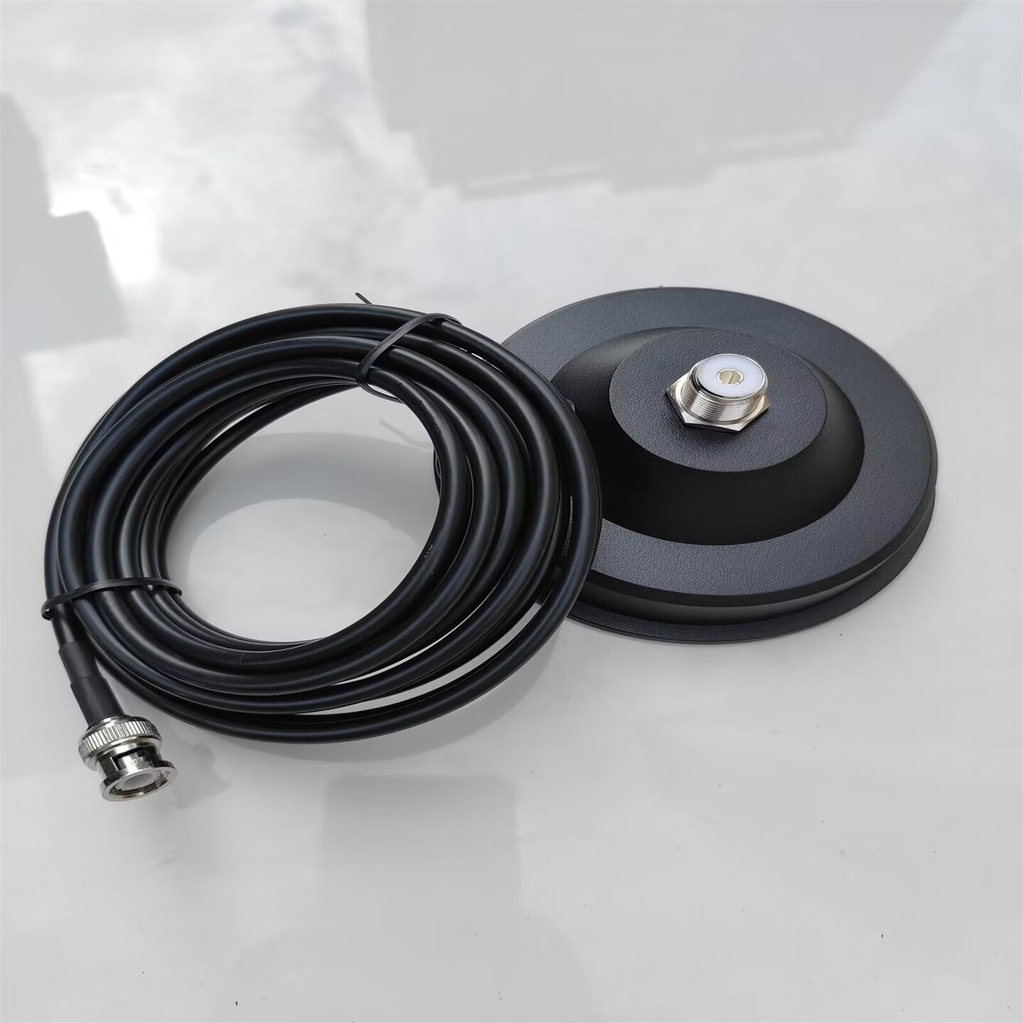 适配GM3188/GM3688/GM300/GM338/GM950车载电台磁吸盘BNC头Q9头