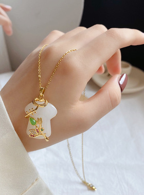 国潮旗袍钛钢项链女气质玉髓吊坠ins网红潮锁骨链个性气质首饰品