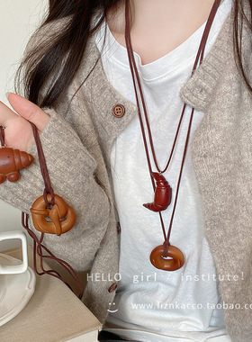 设计感牛角包吊坠项链女时尚气质高级感小众百搭25新款爆款锁骨链