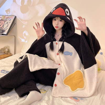 加绒加厚斗篷连帽睡衣女珊瑚绒冬季可爱法兰绒小个子家居服可外穿