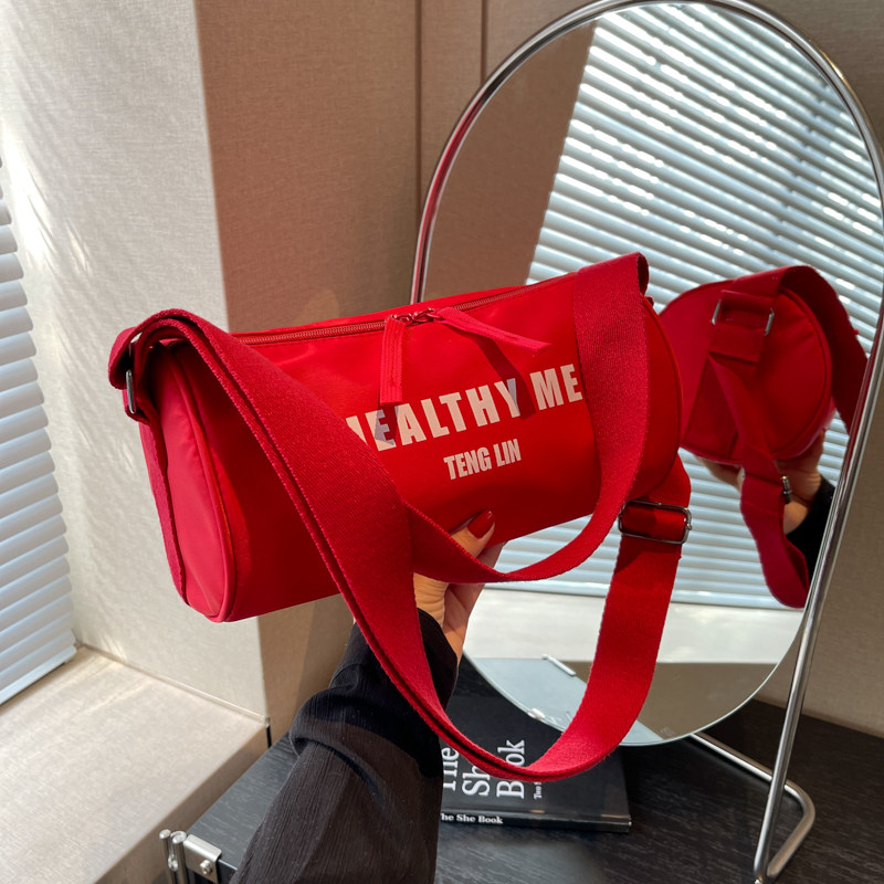 斜挎包女2023新款水桶包时尚休闲运动单肩包网红圆柱形红色包包女,箱包皮具/热销女包/男包,水桶包,淘宝优惠券,粉丝福利购,淘宝优惠卷