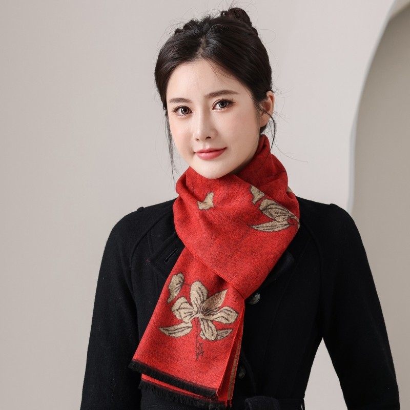 2025新款围巾女中老年人围脖女士妈妈秋冬天加厚保暖奶奶婆婆洋气