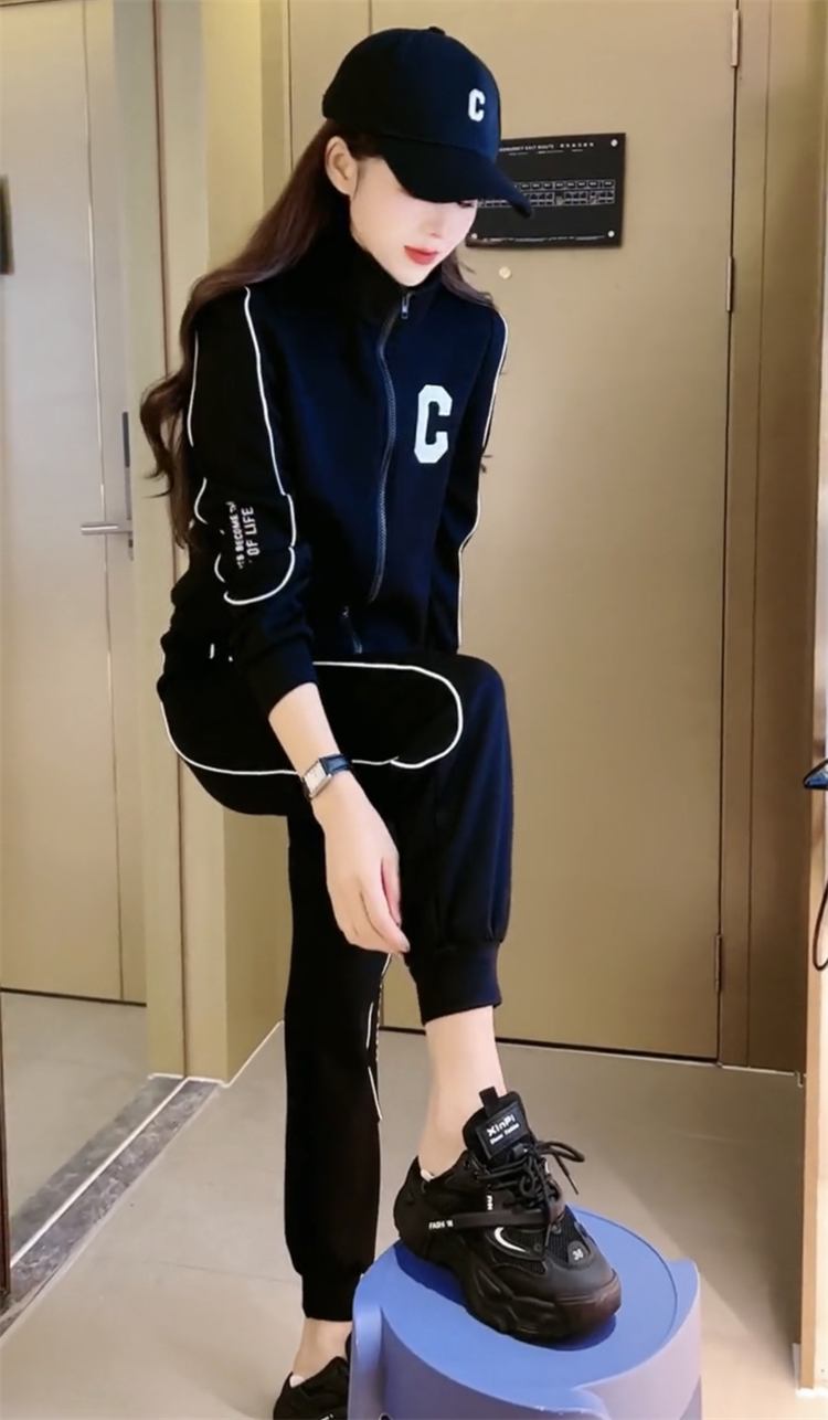 통근 여자 친구 캐주얼 숙녀 정장 2022 가을 새 스타일 지퍼 스웨터 스포츠 발 바지 인터넷 연예인 핫 스타일