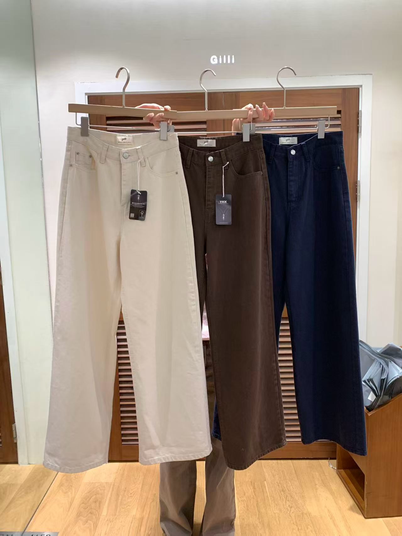 韩国东大门正品女装2026秋季新款百搭显瘦高腰直筒阔腿螺纹牛仔裤