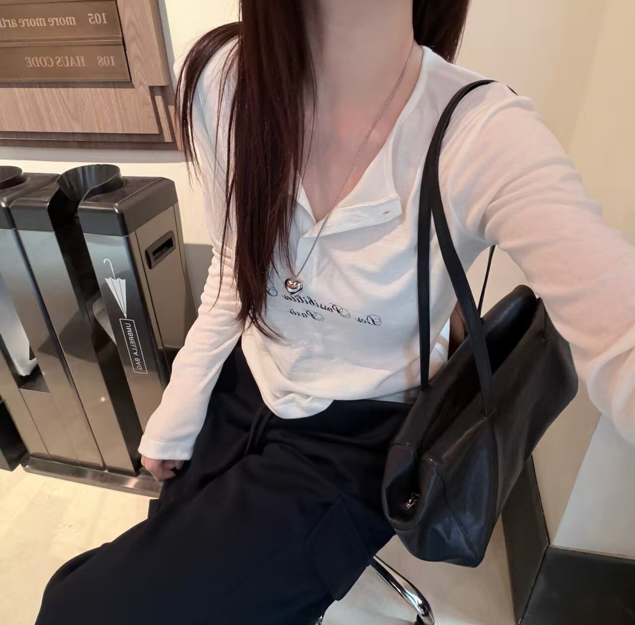 韩国东大门正品女秋季新款百搭显瘦纽扣弹力长袖字母印花T恤上衣