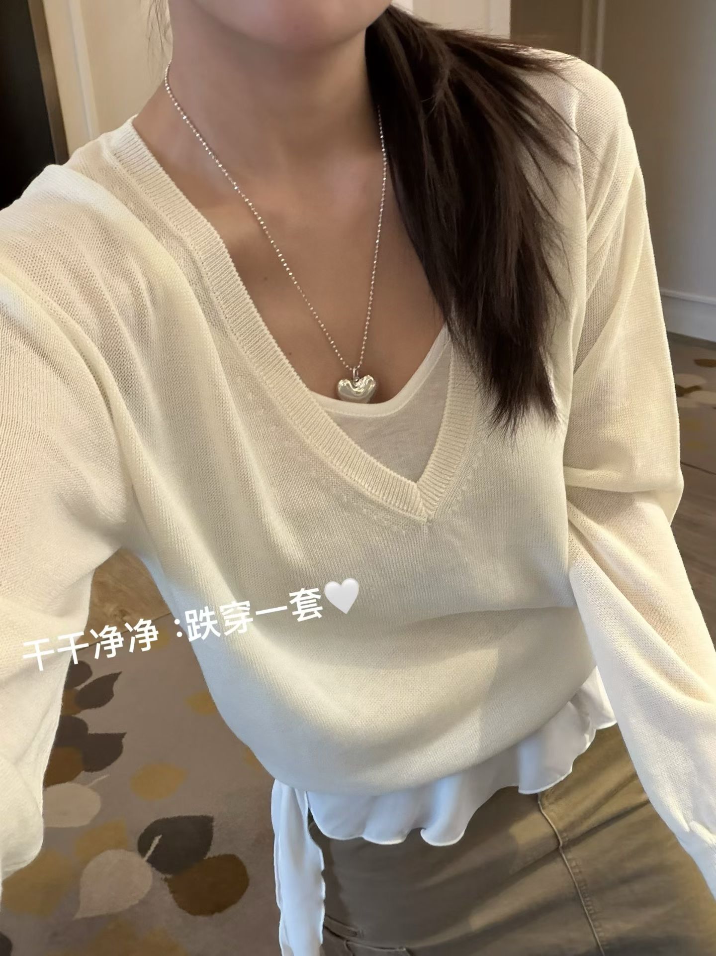韩国东大门女装2026春夏高品质V领长袖针织衫女修身显瘦百搭上衣