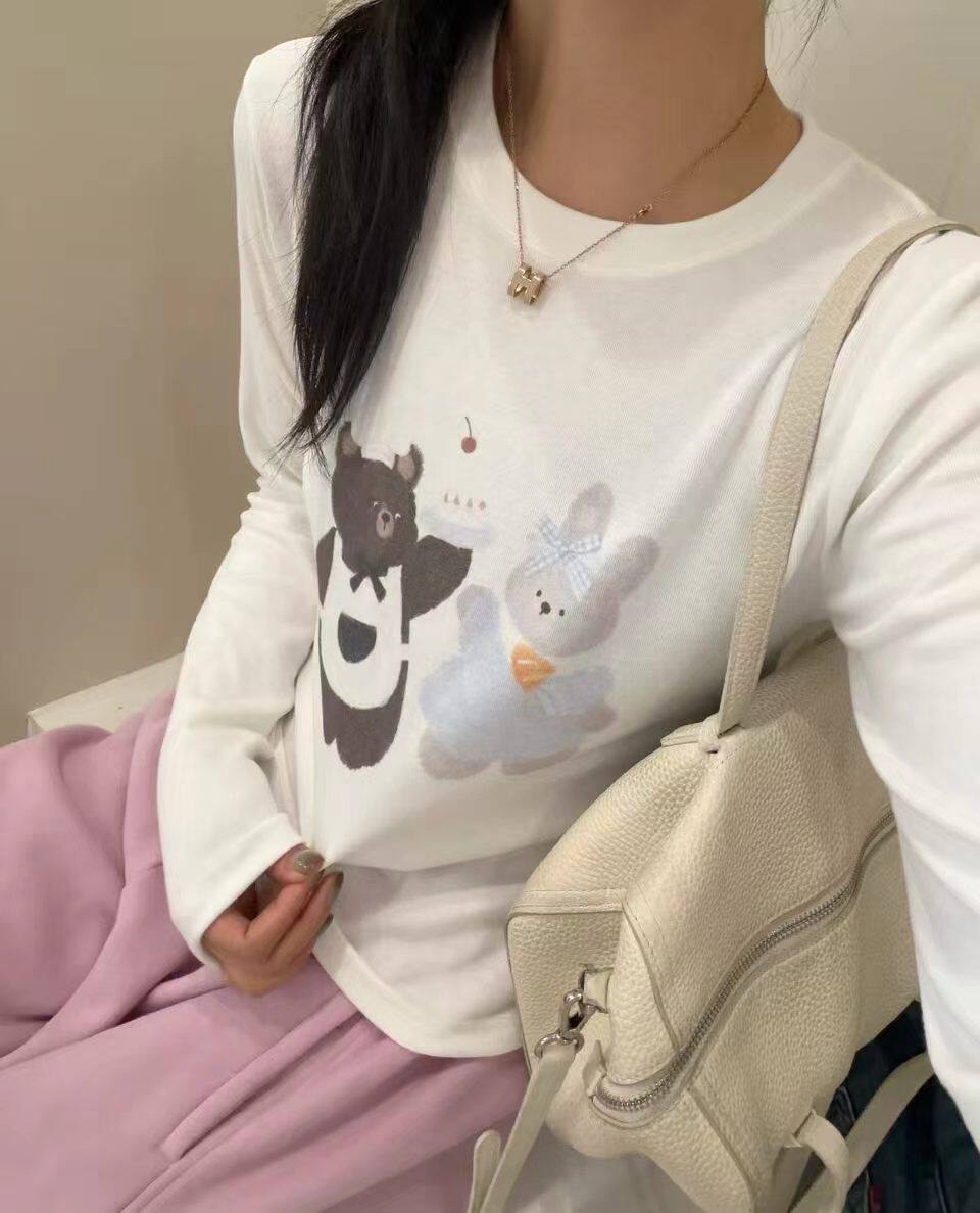 韩国东大门正品女装百搭显瘦圆领卡通小熊印花长袖T恤打底衫上衣