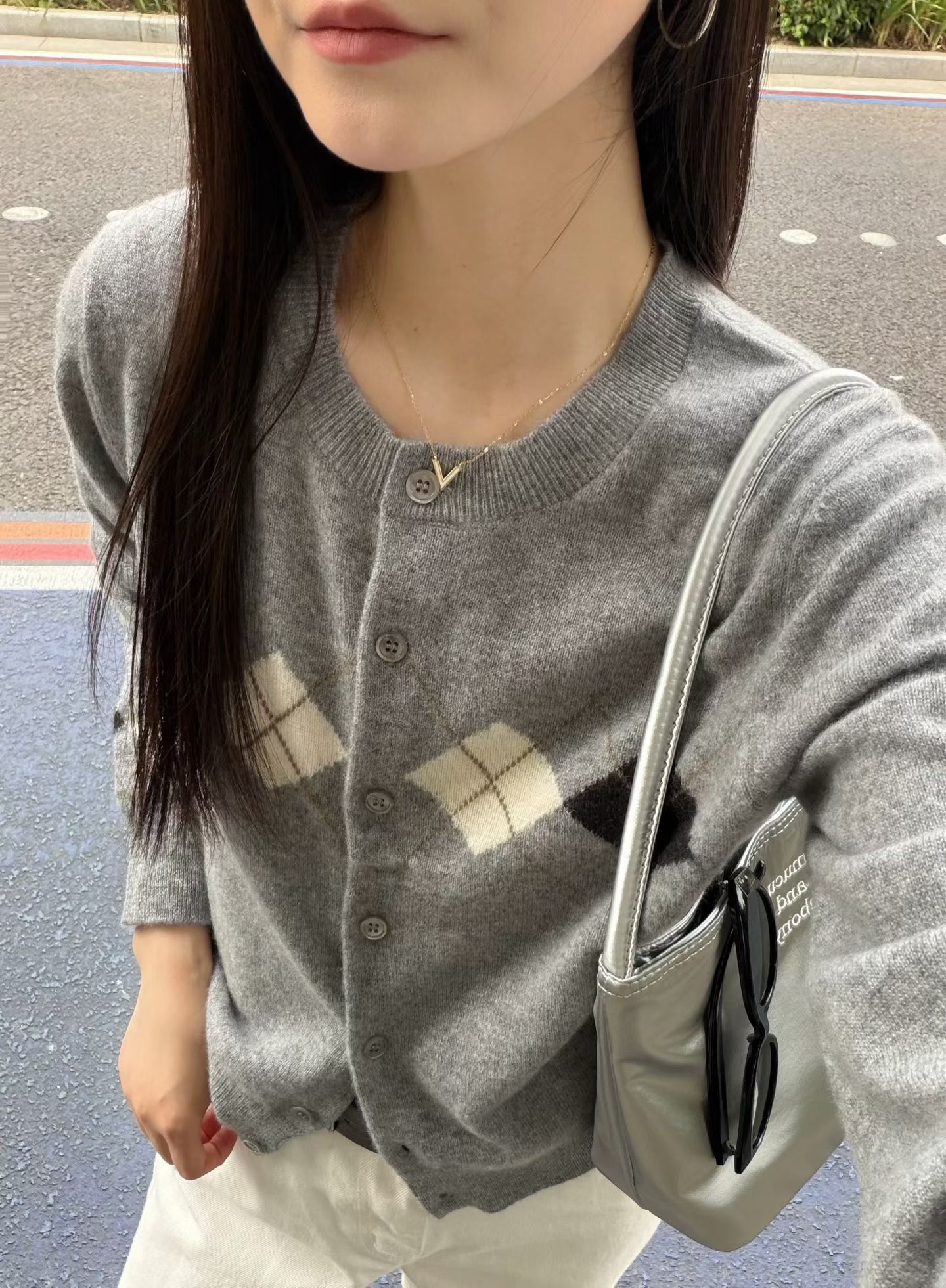 韩国东大门正品女装2026秋季新款百搭显瘦圆领长袖菱形格针织开衫
