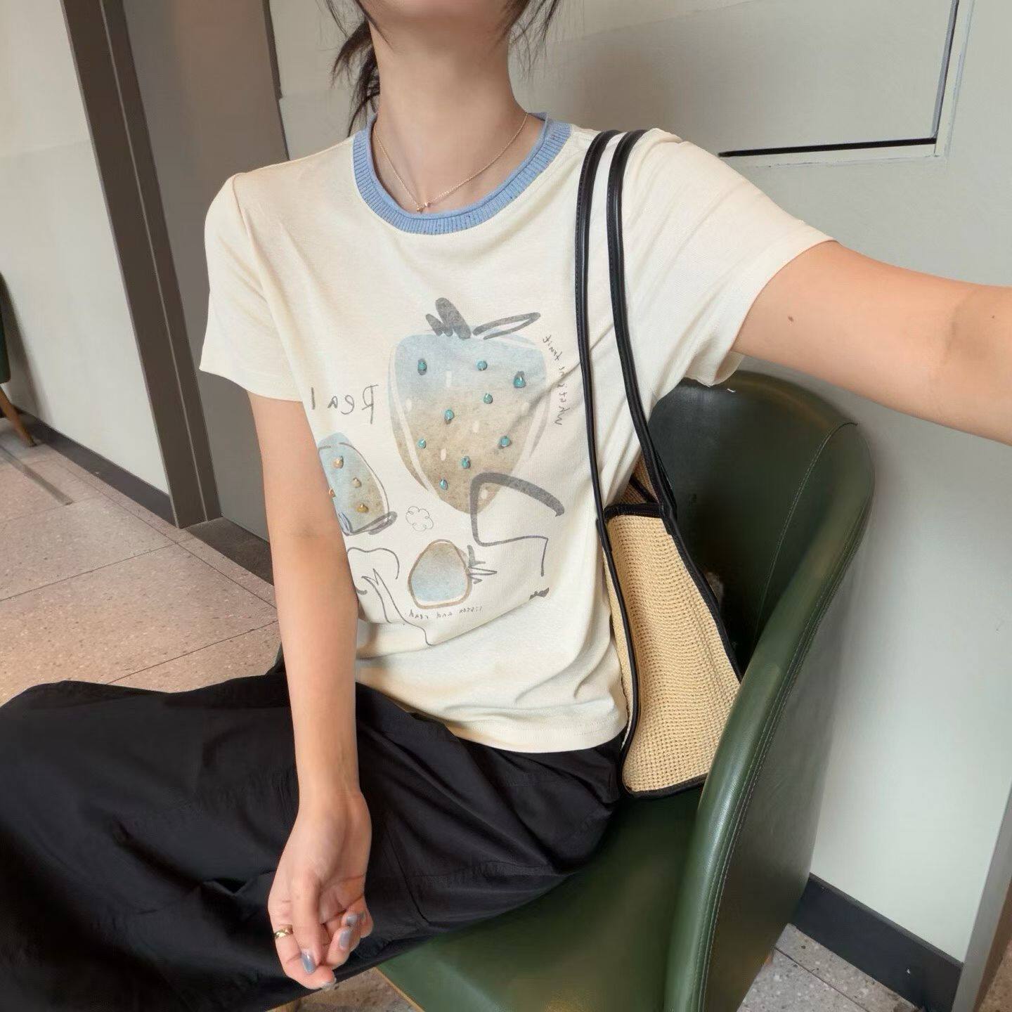韩国东大门正品女装夏季新立体草莓图案百搭圆领短袖T恤宽松显瘦