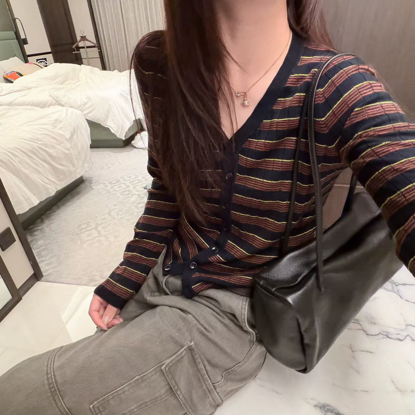 韩国东大门正品女装 2026秋季新款条纹拼色v领长袖单排扣开衫chic