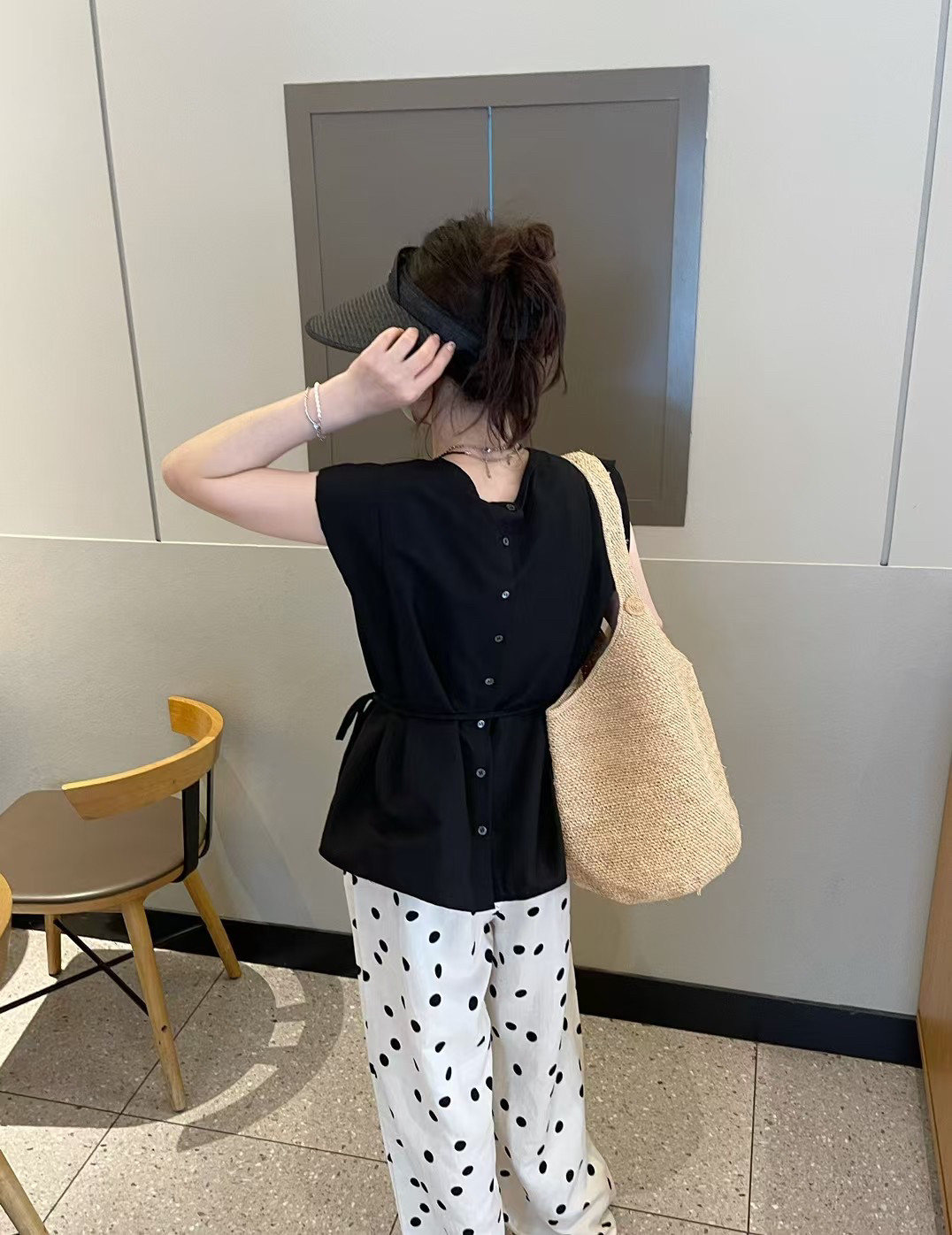 现！韩国东大门正品女装 夏季新款坎肩飞飞袖后背扣子系带衬衫ins