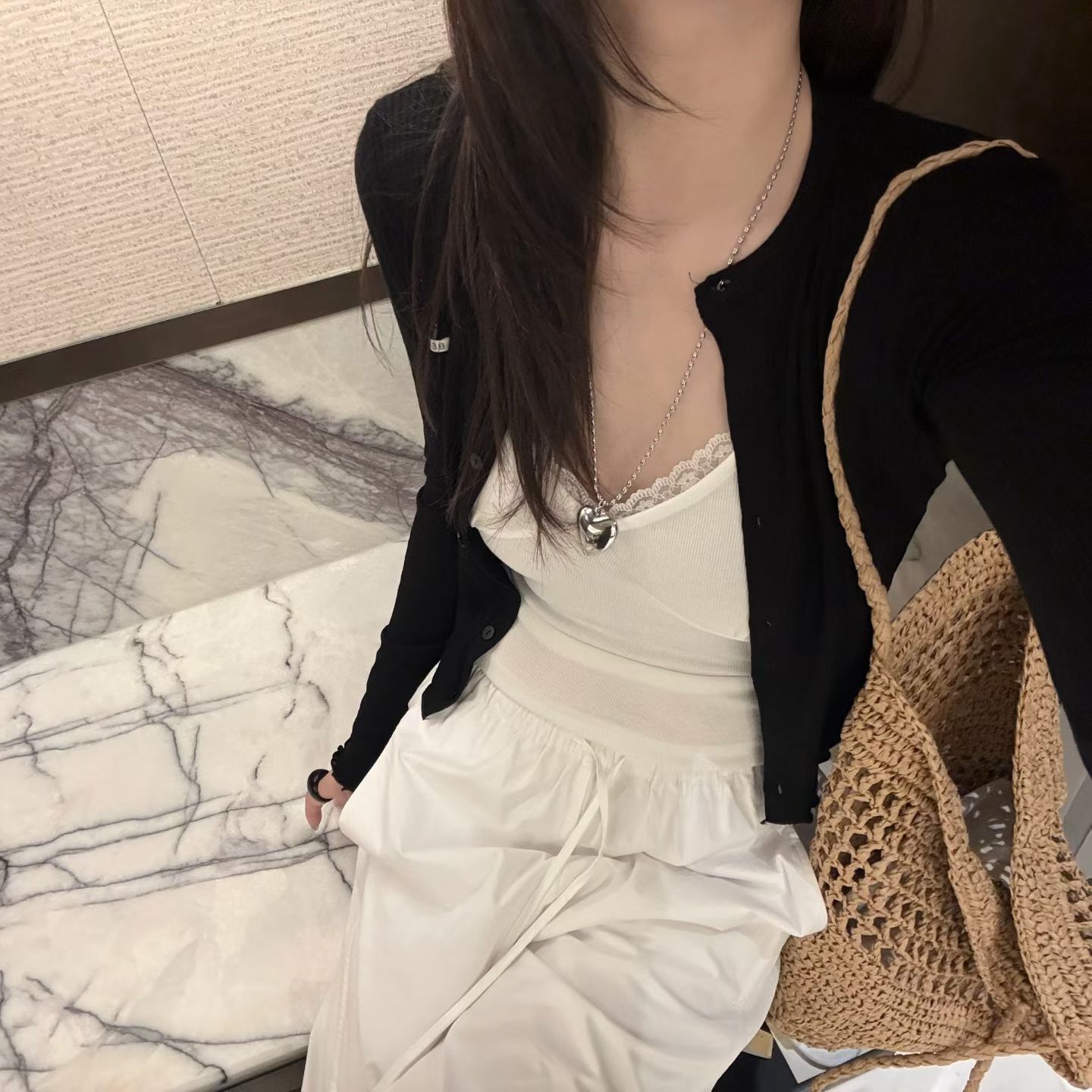 韩国东大门正品女装春夏新圆领系扣长袖针织开衫木耳花边百搭显瘦