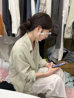 现！comma韩国东大门正品女装夏高品质翻领条纹衬衫上衣薄款防晒