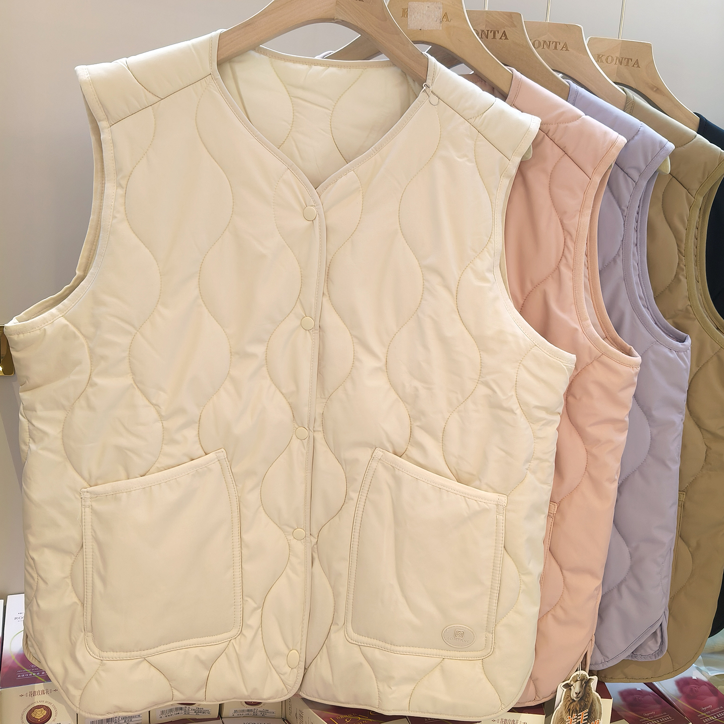 羊毛马甲女士坎肩马夹校服神器