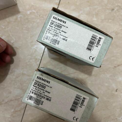 议价QFA2000 房间湿度传感器 工控传感设备 DC0...10V维修