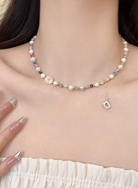 彩色雏菊珍珠字母项链女夏季串珠锁骨链甜酷小众高级感多巴胺配饰