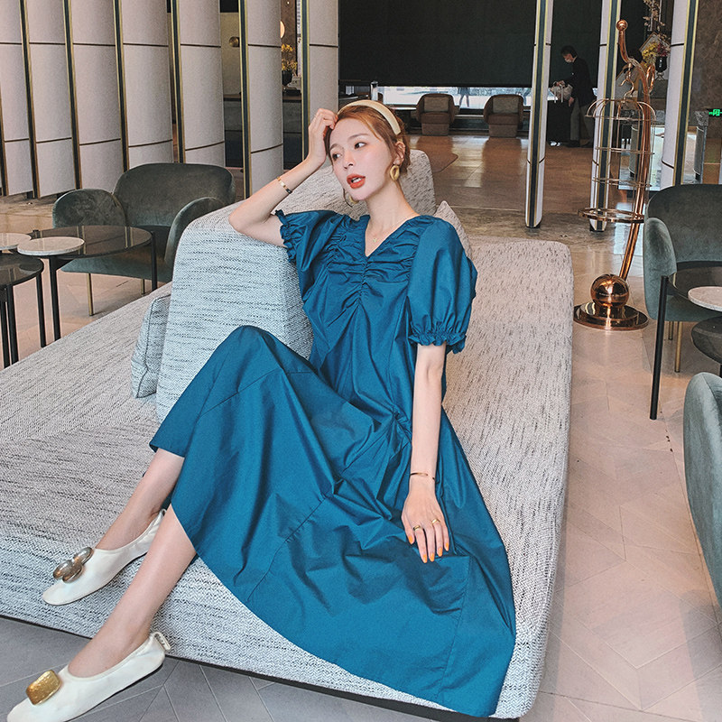 性感v领褶皱大口袋法式连衣裙洋气复古木耳边泡泡袖长裙女夏季