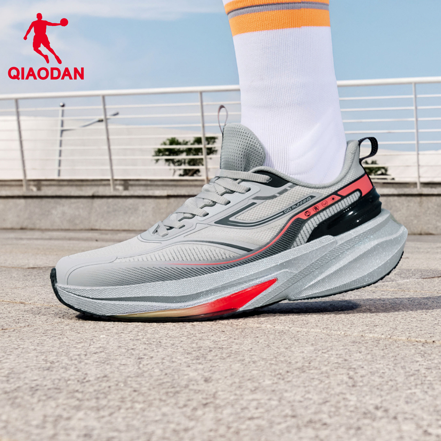乔丹御程|防水男鞋稳定综训跑步鞋2025男款缓震舒适运动鞋休闲鞋