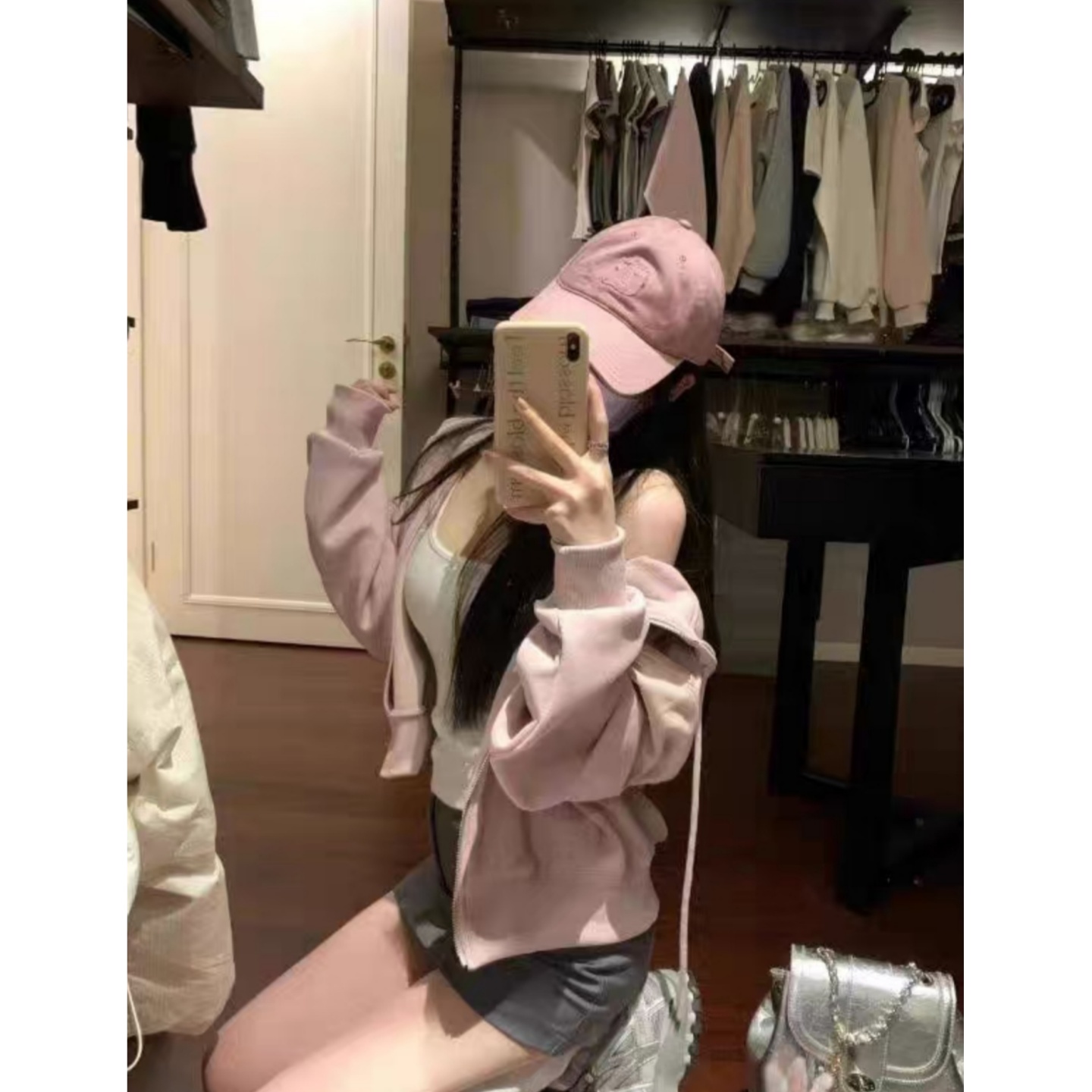 粉色短款正肩卫衣外套女