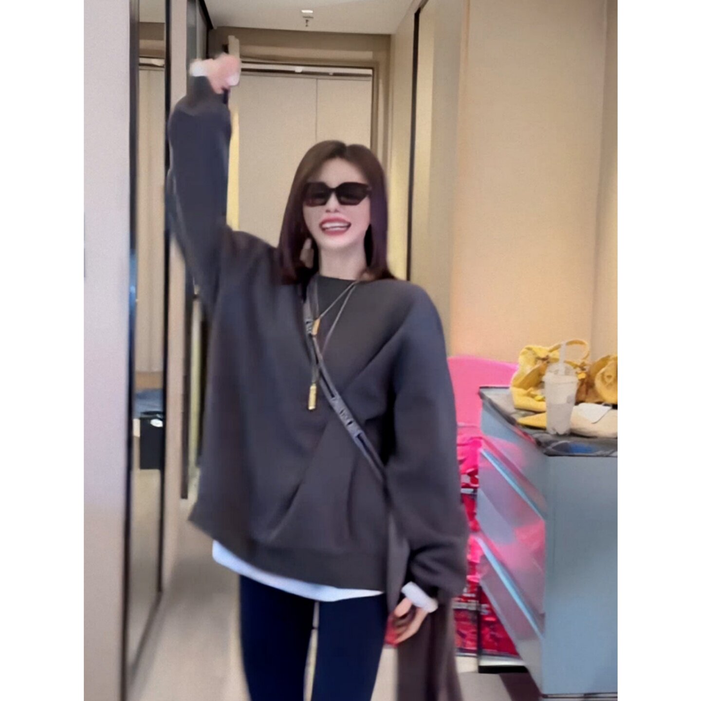美式纯色宽松慵懒风圆领女士卫衣冬季保暖加绒通勤基础款长袖上衣