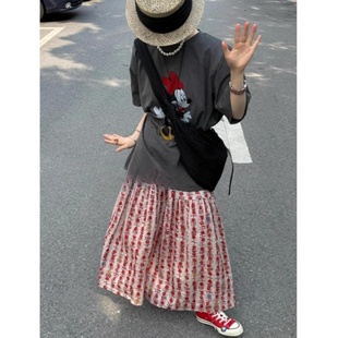 清纯系小个子夏日穿搭俏皮活泼卡通米奇大版t恤女夏季设计感上衣
