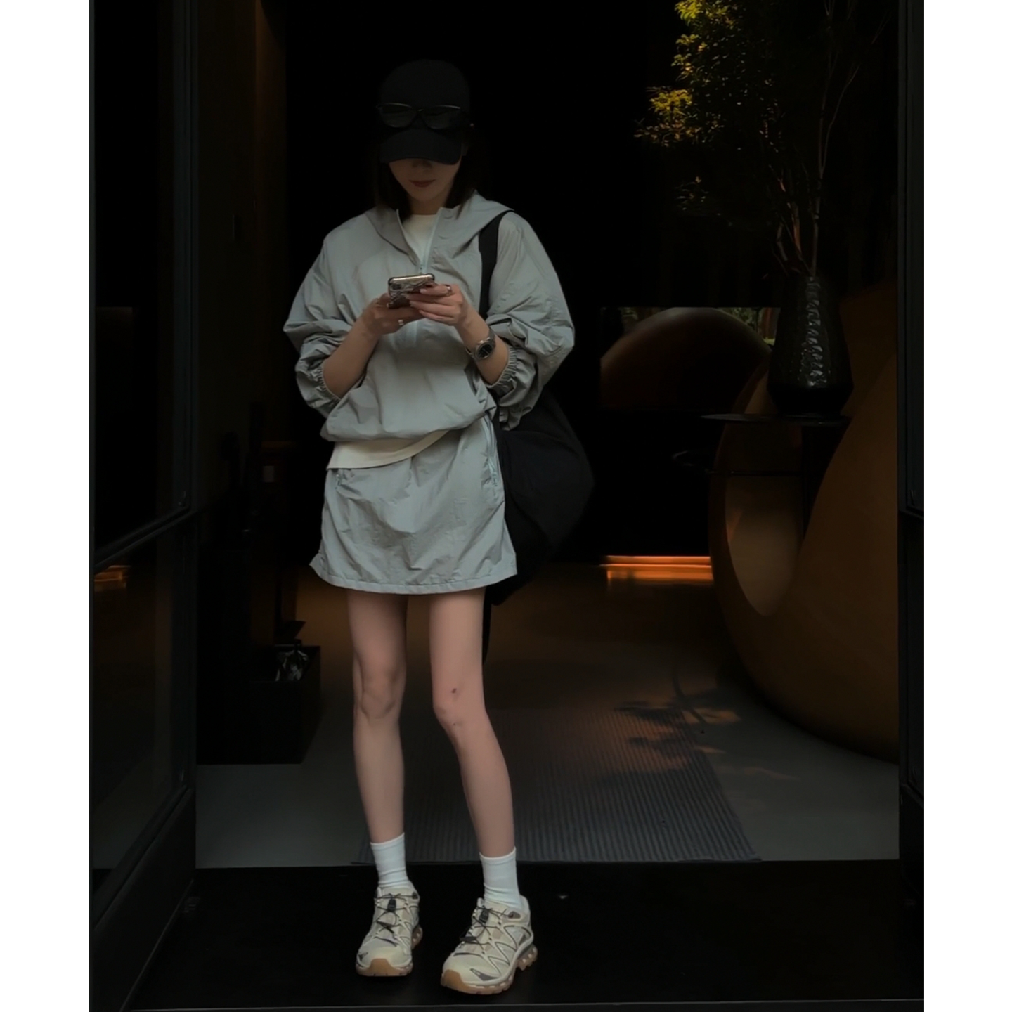 高级感冲锋衣运动套装女夏季户外休闲轻薄防晒连帽外套短裙两件套