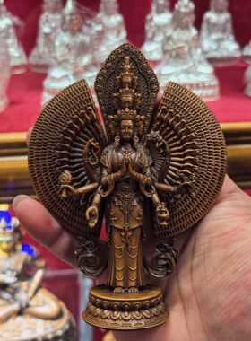 12公分紫铜千手观音，左右宽9.5cm，前后4cm左右，精品