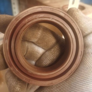 854拖拉机动力输出轴油封 常州东风554 754 704 MC45×70×17 654