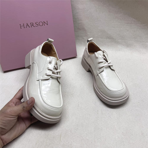 35码Harson/哈森正品撤柜百搭方跟圆头时装女鞋新款牛皮深口单鞋