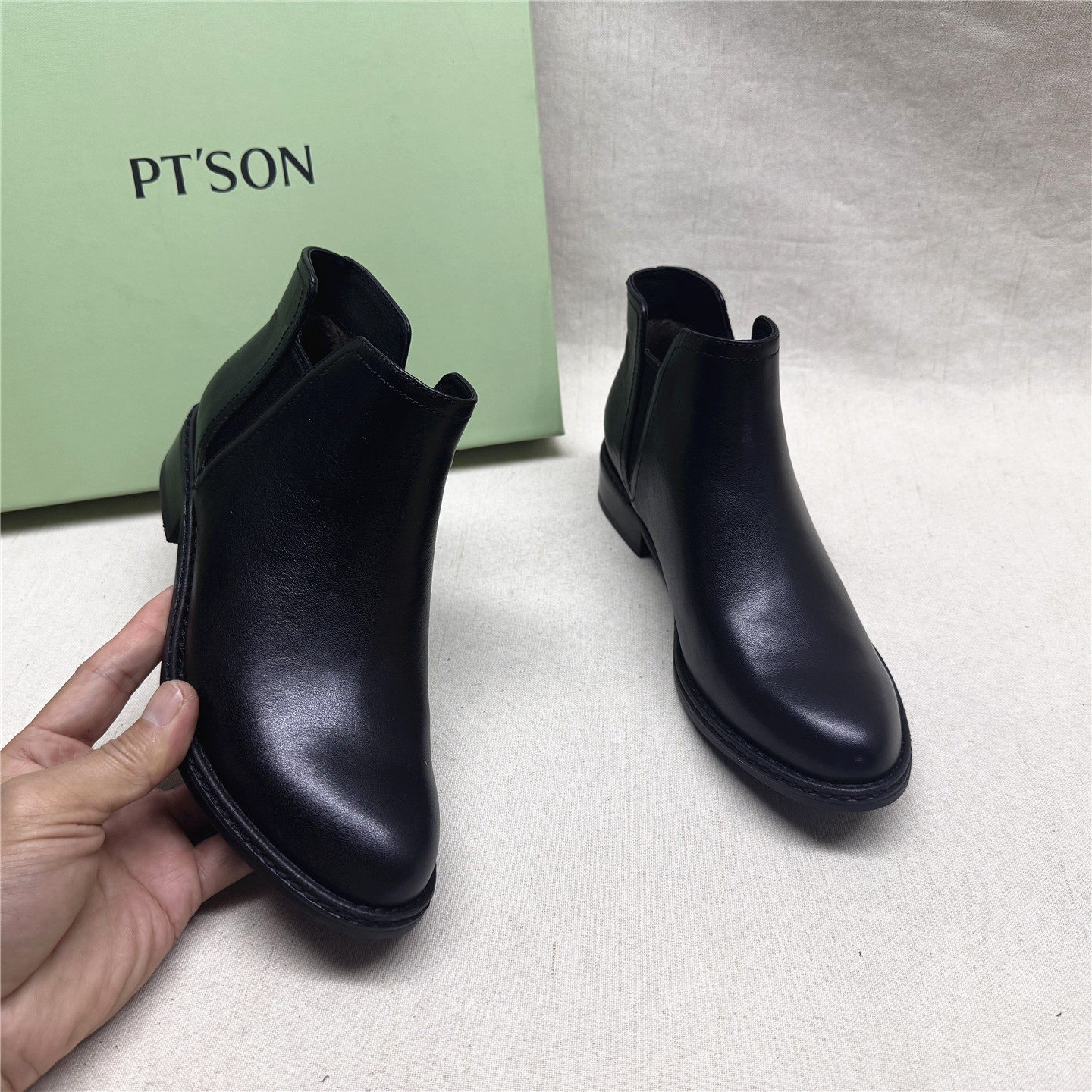 PT'SON/百田森正品撤柜方跟尖头时装靴女秋新款牛皮舒适套筒短靴