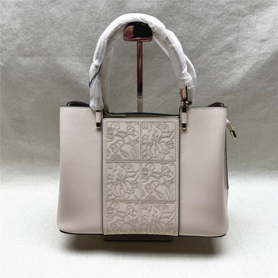 comely/康莉正品撤柜通勤单肩斜挎刺绣大容量女包新款牛剖手提包