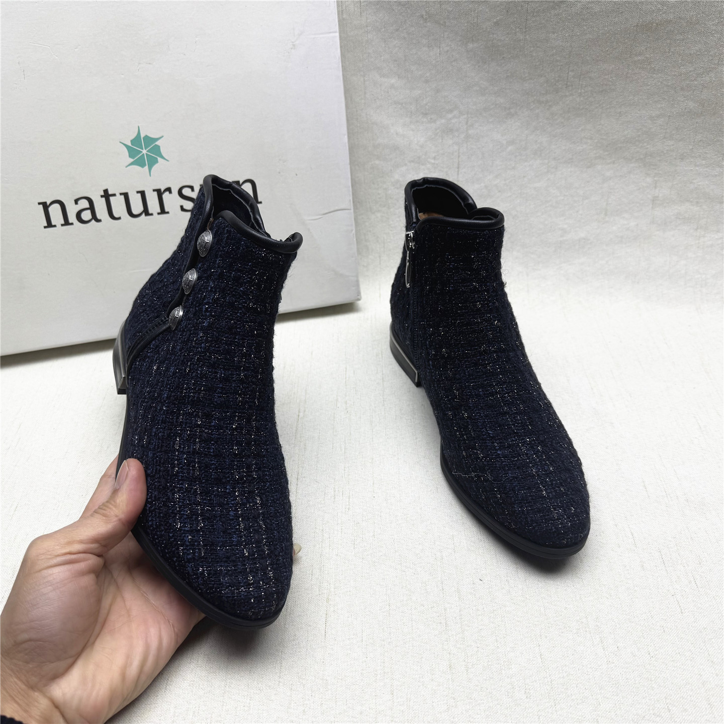 品牌正品撤柜织物亏本处理时装靴