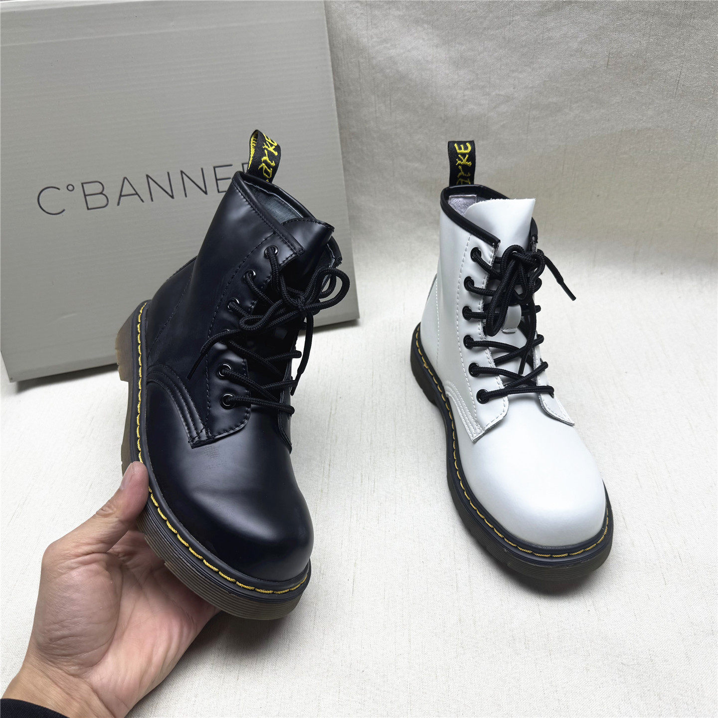 商场正品撤柜百搭方跟圆头马丁靴女秋冬新款牛皮交叉绑带短靴清仓,女鞋,马丁靴,淘宝优惠券,粉丝福利购,淘宝优惠卷